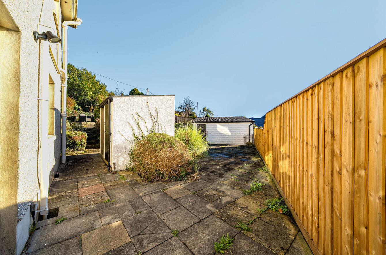 St. Margarets Drive, Llanelli, SA15 4EW